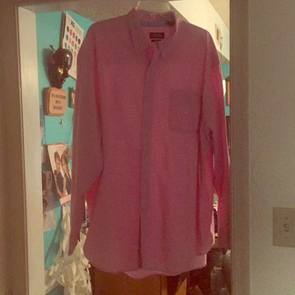 Chaps men’s pink n white button down